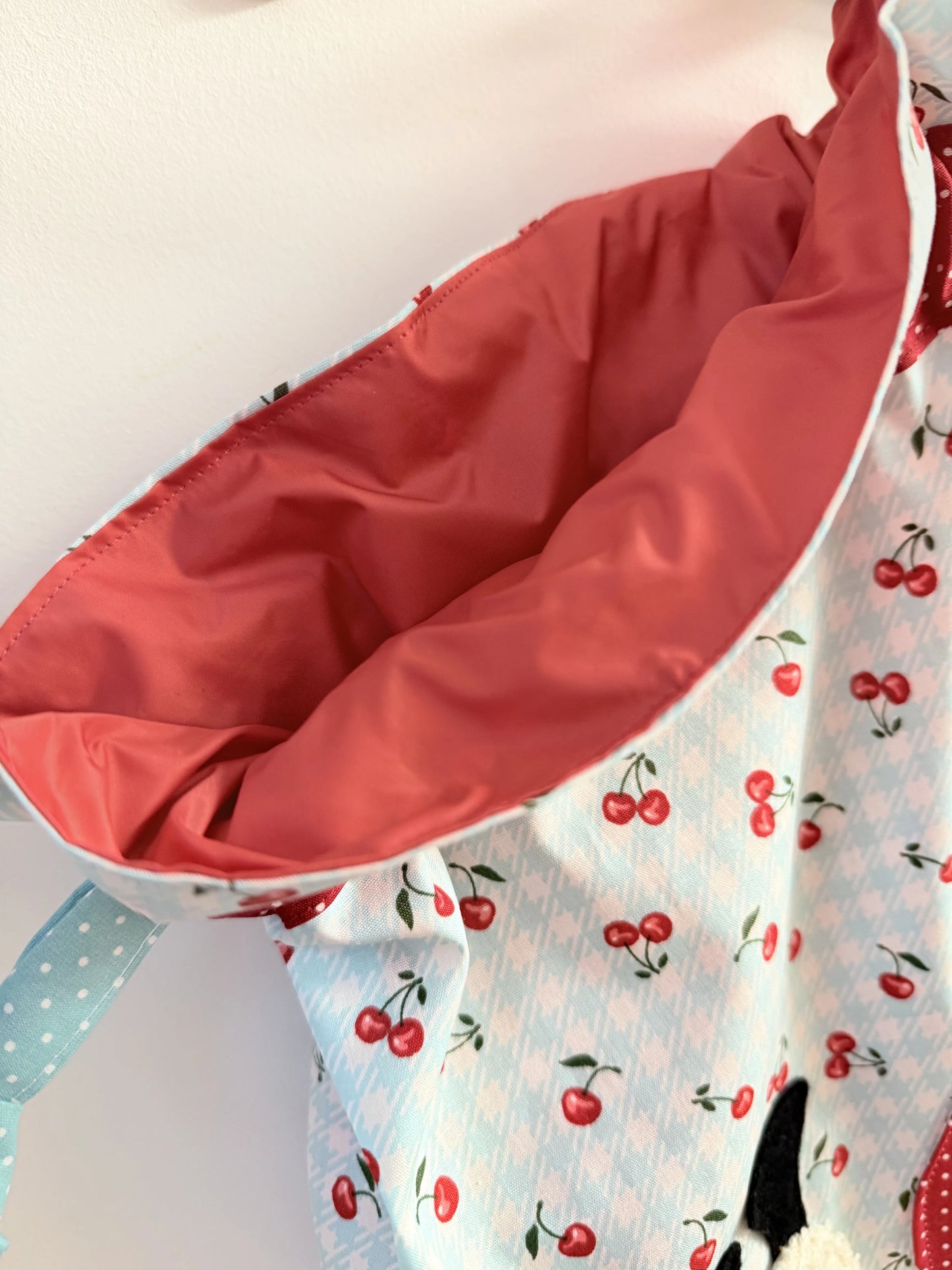 Kita-Set Schnecke & Schmetterling – Handgemachte Wetbag & Garderobenbeutel mit Namen für Kinder