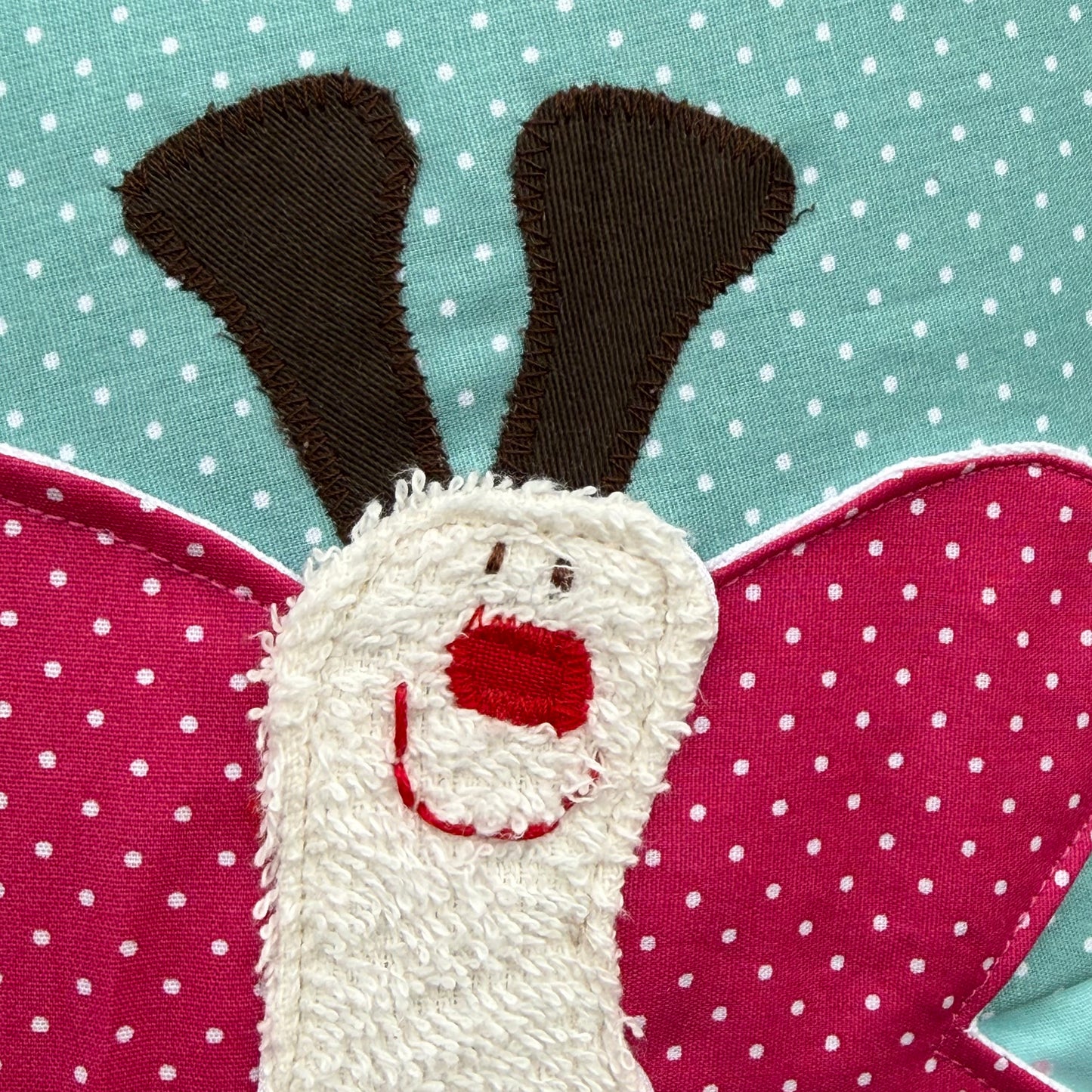 Kuschelkissen Schmetterling mit Namen – personalisiertes Babygeschenk zur Geburt | Dekokissen Kinderzimmer