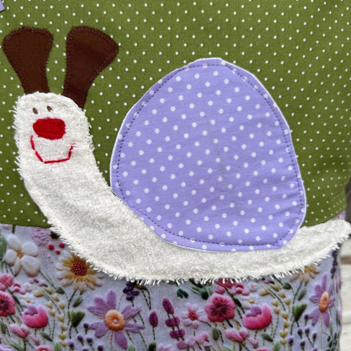 Kuschelkissen Schnecke mit Namen – personalisiertes Babygeschenk zur Geburt & Taufe