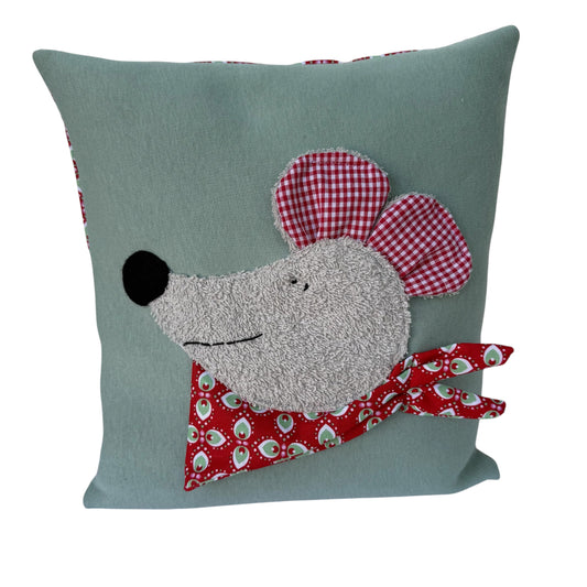 Reisekissen Maus für Kinder – Handgemachtes Kuschelkissen 30x30 cm