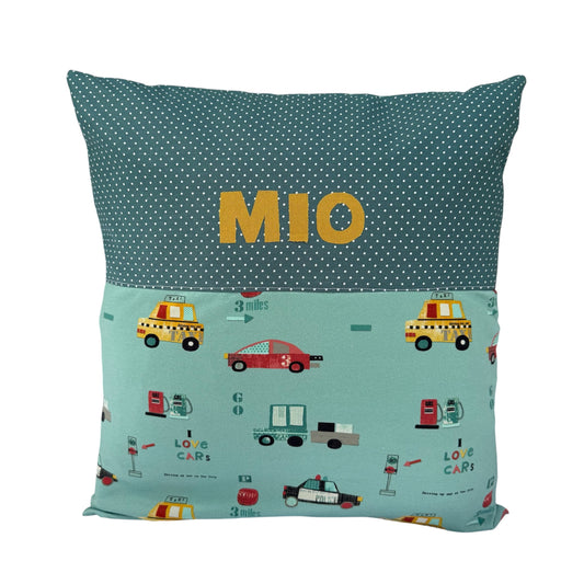 Kissen mit Namen Autos – Personalisiertes Kinderkissen für Jungen 40x40 cm