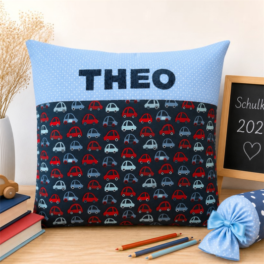 Kissen mit Namen Autos – Personalisiertes Kinderkissen für Jungen 40x40 cm