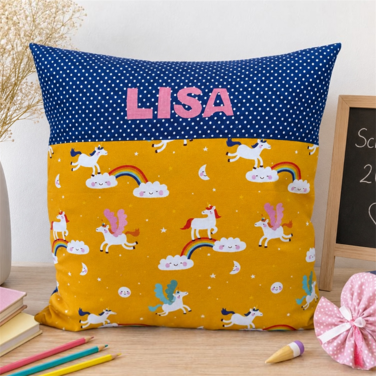 Einhornkissen mit Namen – personalisiertes Kissen 40 × 40 cm